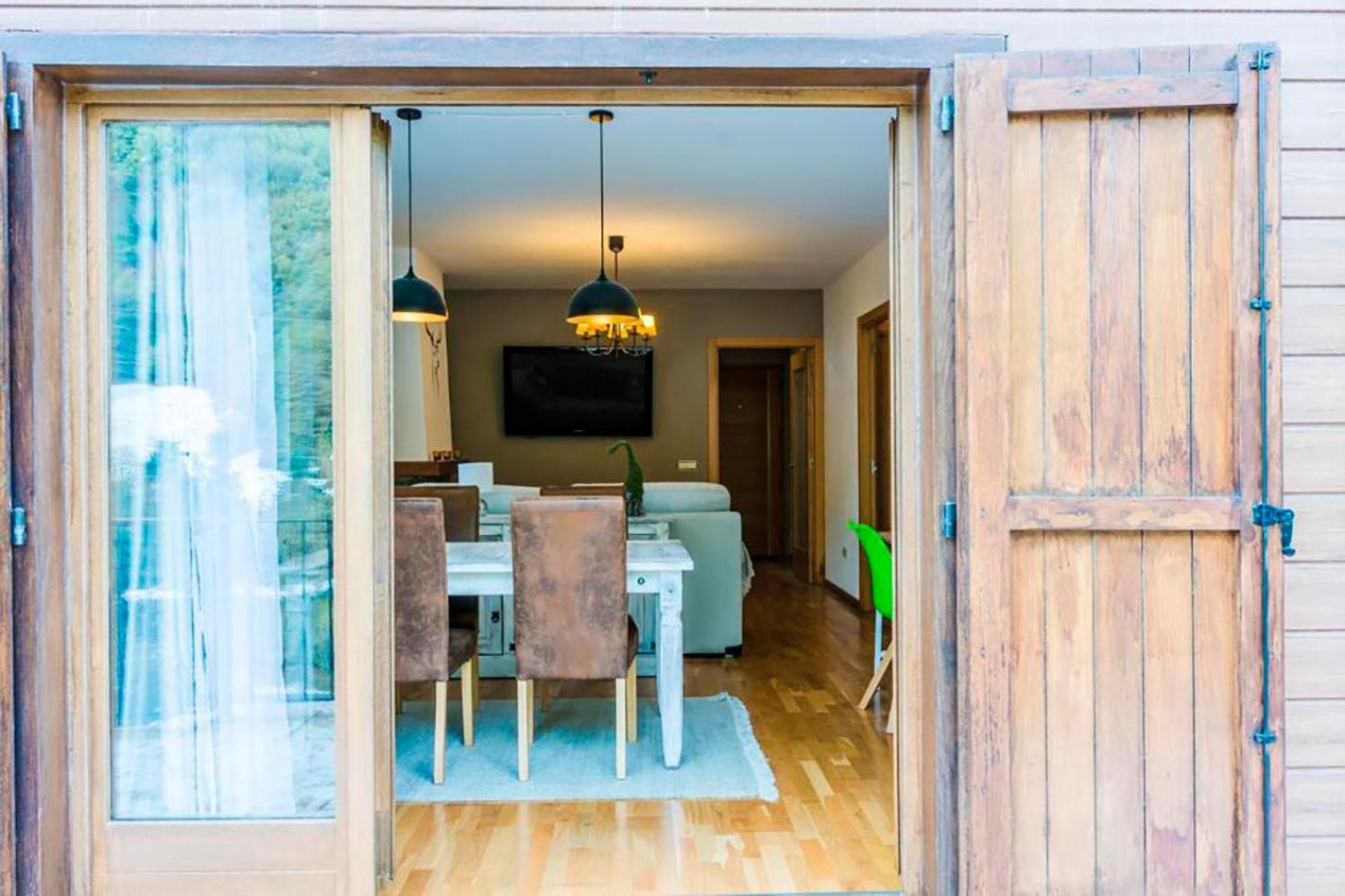 Apartamento A 15 Minutos De Baqueira Les Bordes المظهر الخارجي الصورة