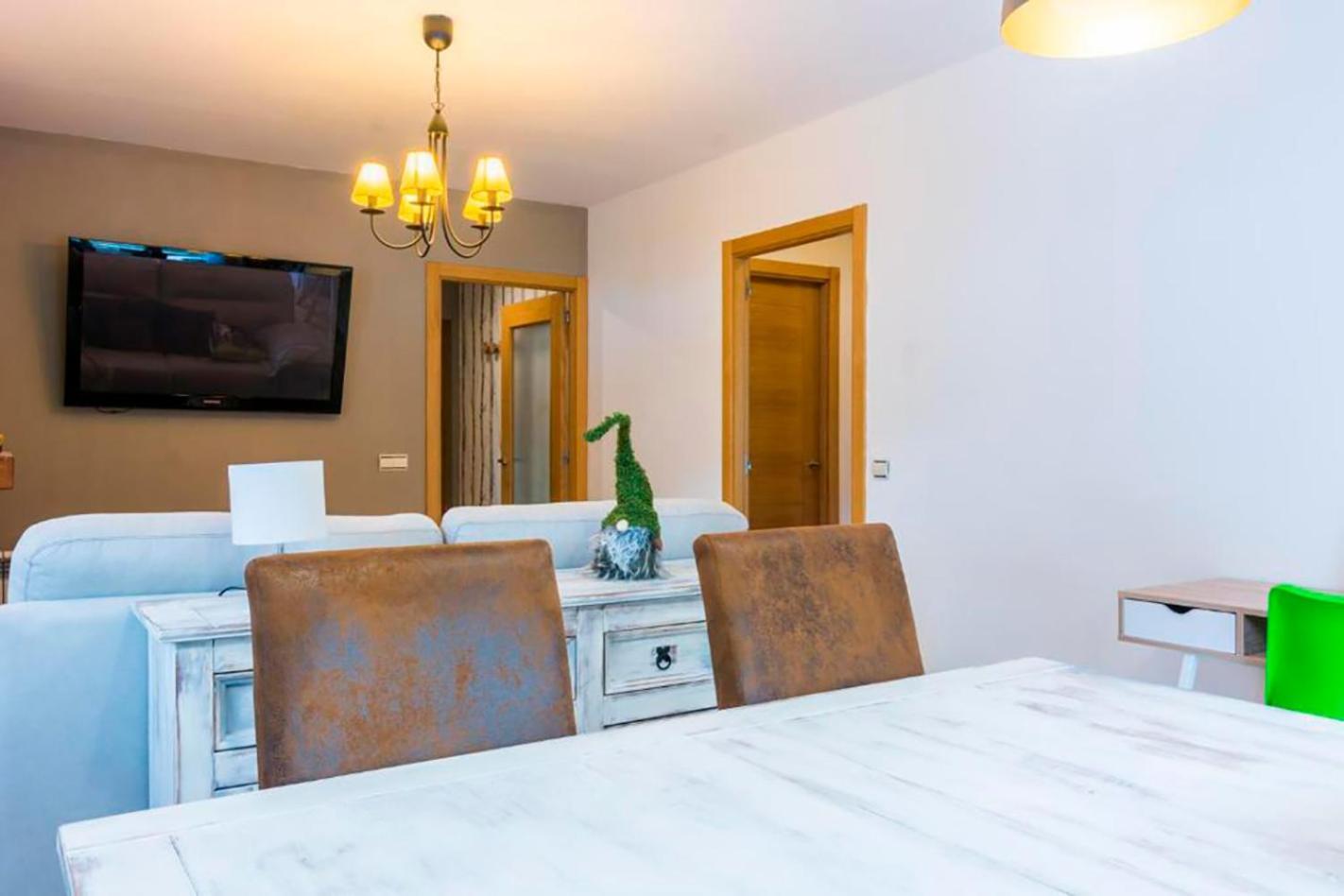 Apartamento A 15 Minutos De Baqueira Les Bordes المظهر الخارجي الصورة